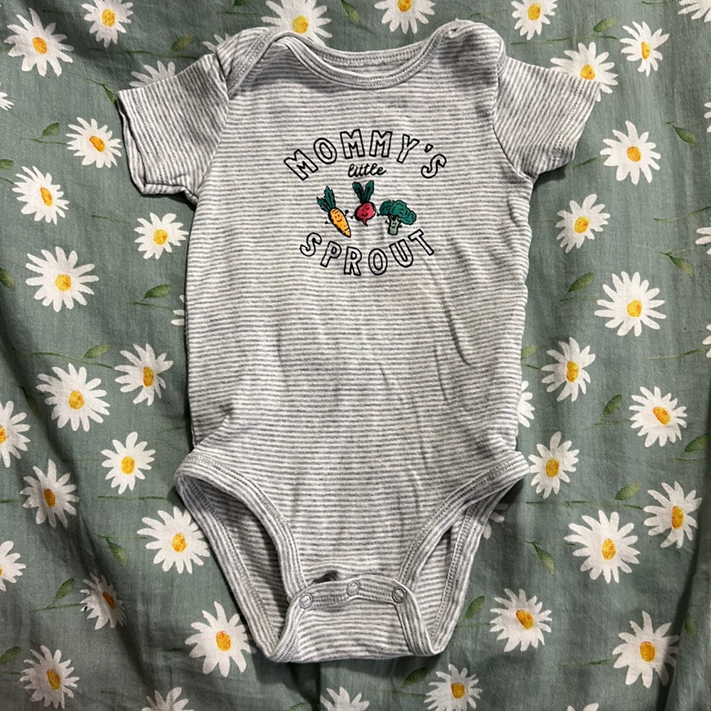 Carter’s 18 month bodysuit